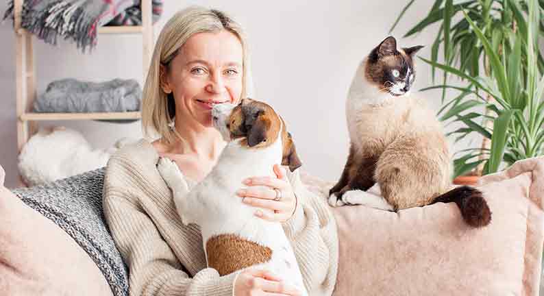 Glucosamine for Pets: Managing Joint Health in Dogs and Cats
